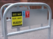 dekorált támasz, teljes felületű CM matrica lenne az igazi :)